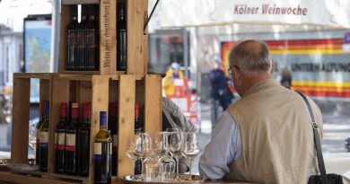 IG Gastro zur Weinwoche: „Wie erpressbar ist unsere Stadtspitze?“