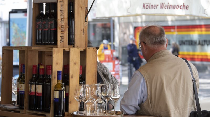 IG Gastro zur Weinwoche: „Wie erpressbar ist unsere Stadtspitze?“